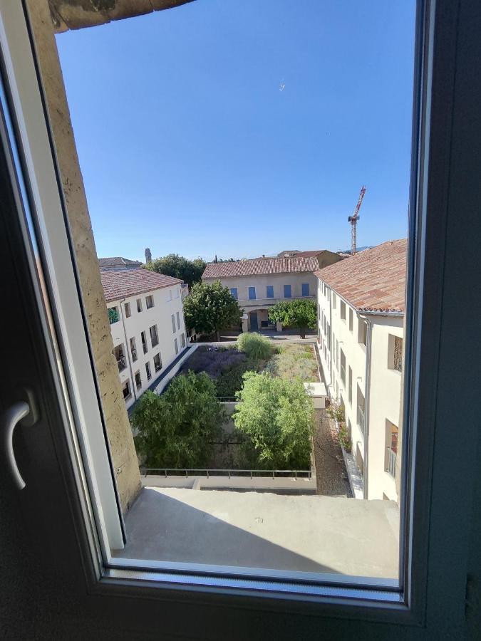 Apartment De Charme Sur La Sorgues *