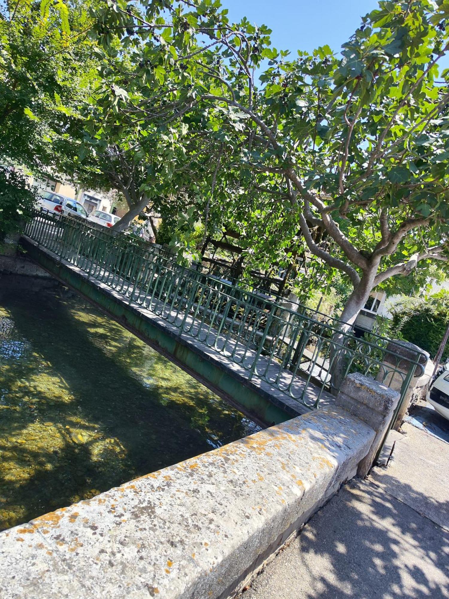 De Charme Sur La Sorgues